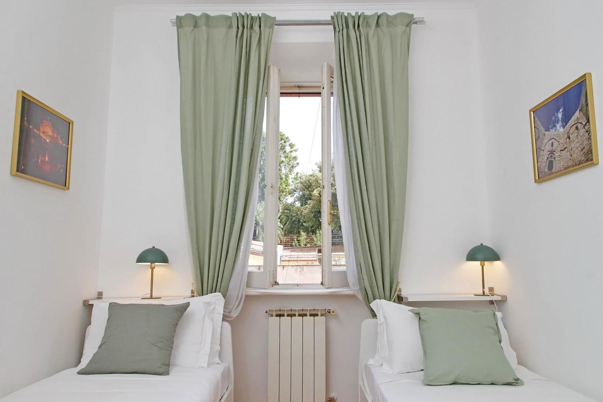 Ych-Comfortable 2 Bedrooms Flat Near Colosseum Roma Exterior foto